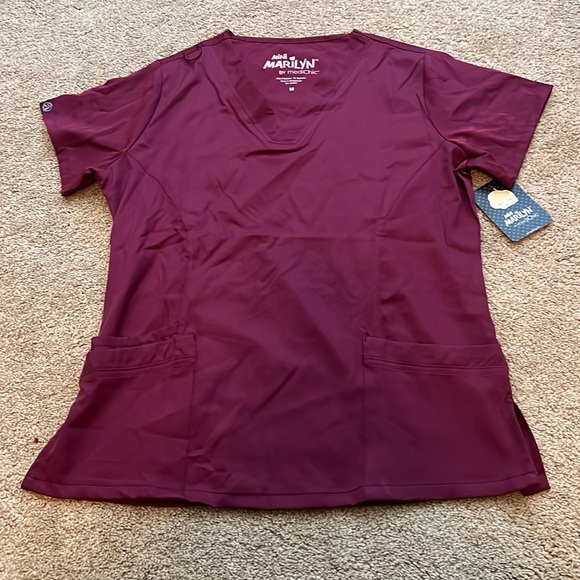 MediChic wine scrub top - Picture 1 of 2